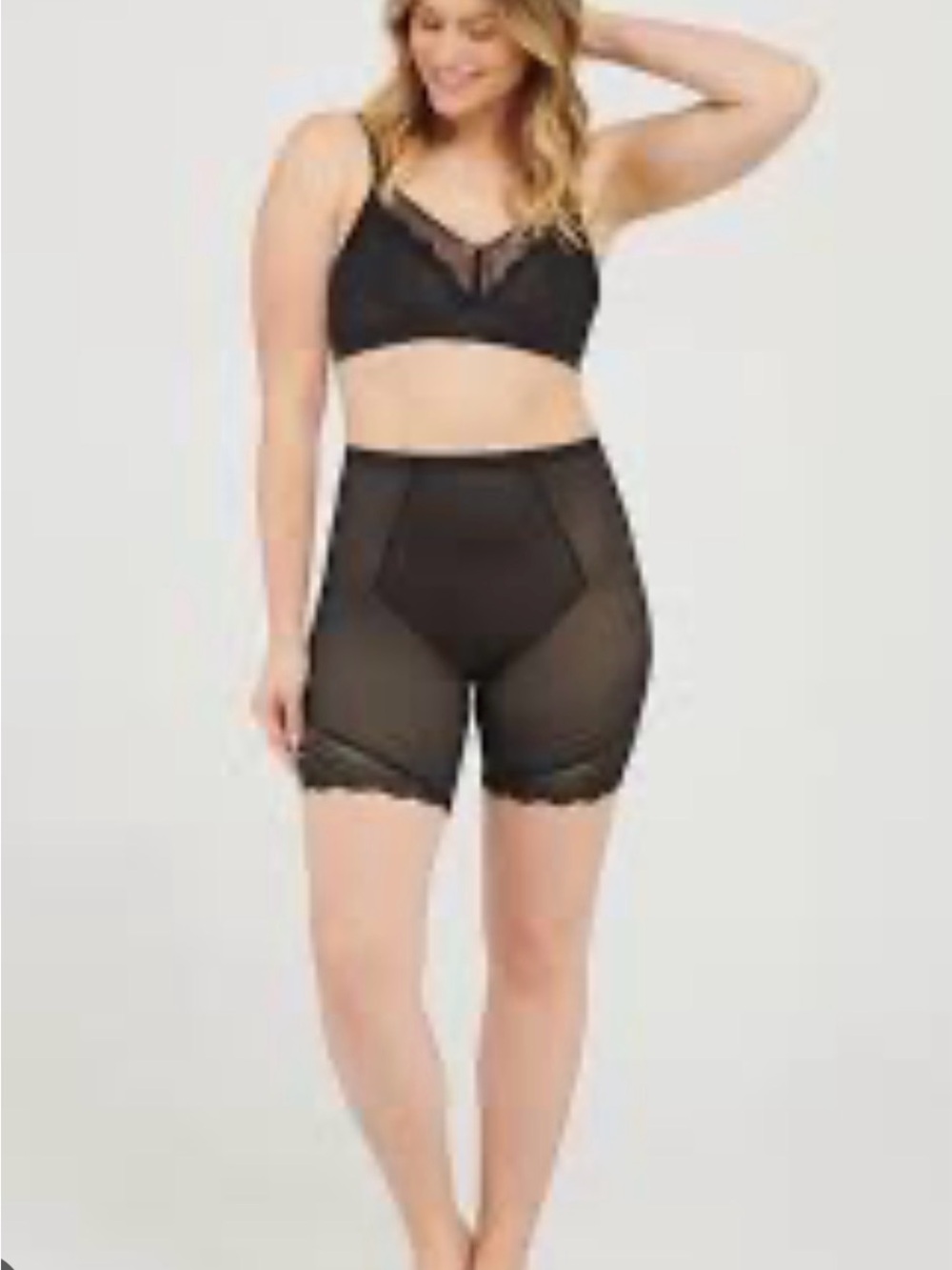 Spanx Very Black Spotlight on Lace Shaping Shorts Size Large